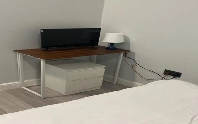 Studio Sleeps 3 - Pet Friendly