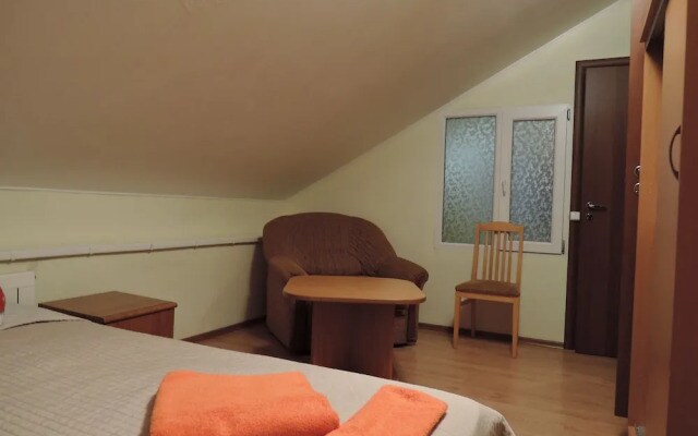 Hostel Avita I