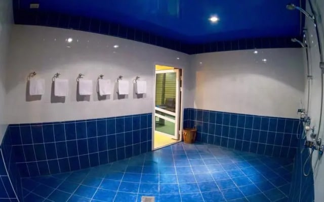 A-Hotel
