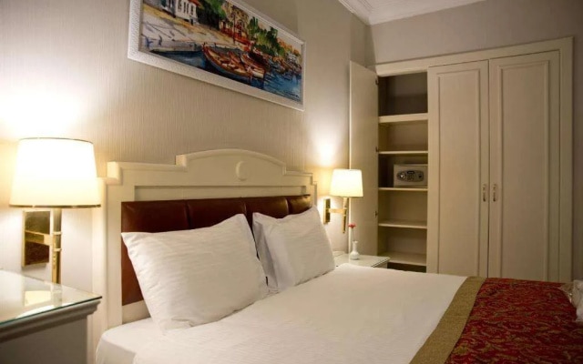 Taksim Metropark Hotel