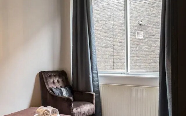 Picktheplace 3-bedroom Portman Square