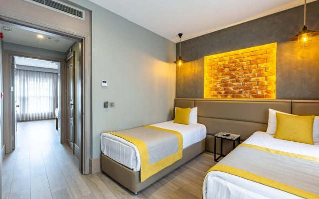 Seraglio Hotel & Suites
