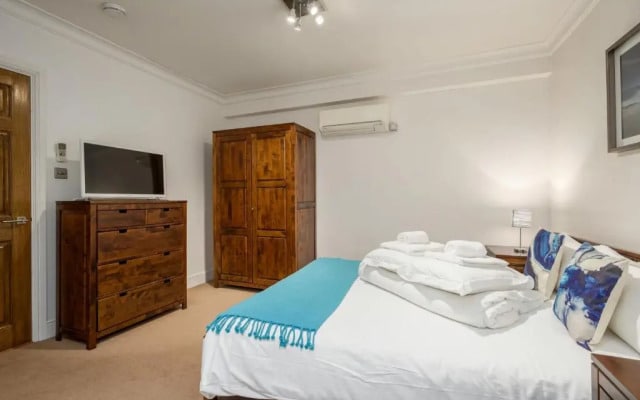 Apartment 5, 48 Bishopsgate by City Living London