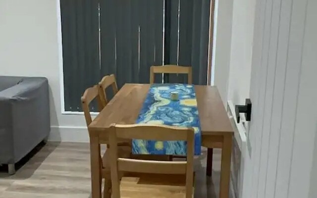 London 1 bed Luxe Flat Ilford Beautiful