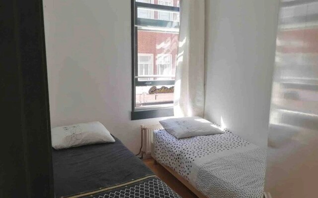 Room Charlotte 1...