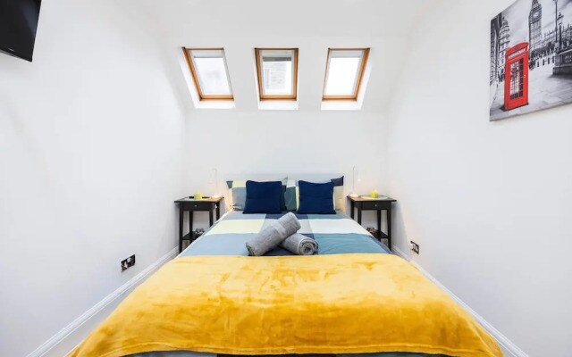 2 Bedroom Charming Family Apartment