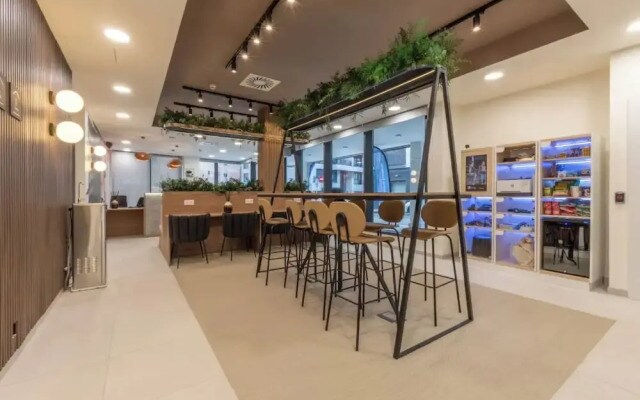 Student Only Plaza Castilla
