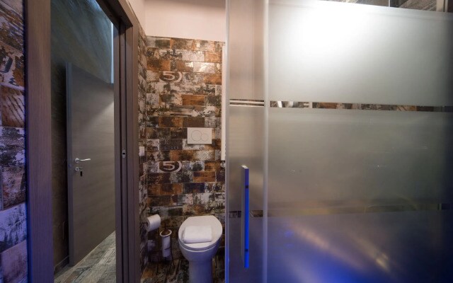 StarHome NAVONA