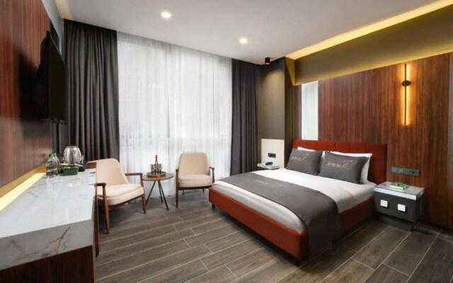 Second Suit Otel