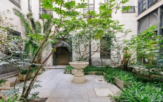 Stunning & Bright 2BD 2BTH – CITY CENTER -GRAN VIA