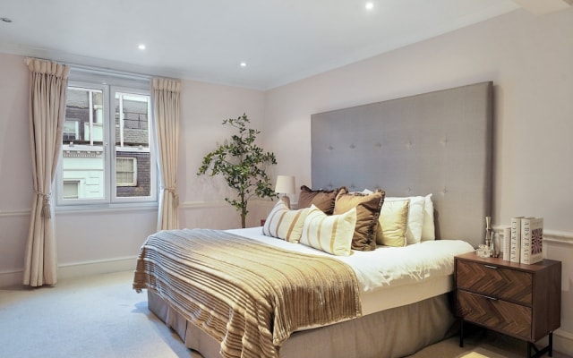 Hertford Flat 14