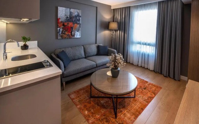 Valente Suites & Hotel