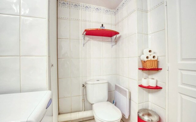 Nice Apartment With Terrace in Charenton