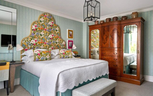 Number Sixteen Hotel, Firmdale Hotels