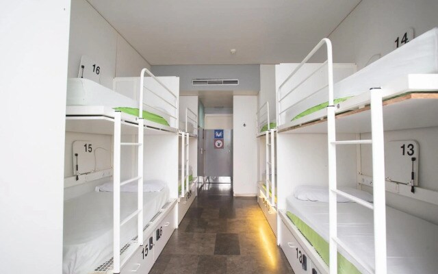 Urbany Hostel BCN GO!