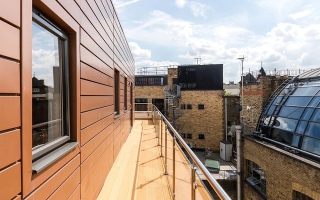 The Eyre Suite Penthouse - Farringdon - by Frankie