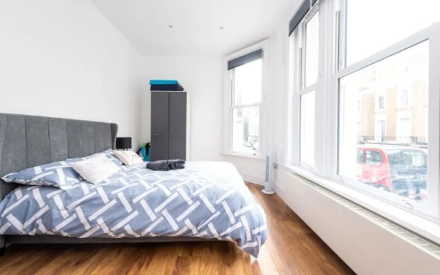 Gorgeous Apartment by the Park SS2