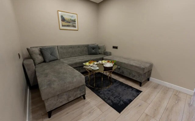 Meros Hotel