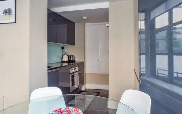 Bright 1 Bedroom Flat Near Farringdon