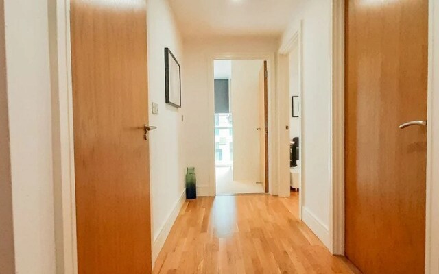 Impeccable 2-bed Apartment in London
