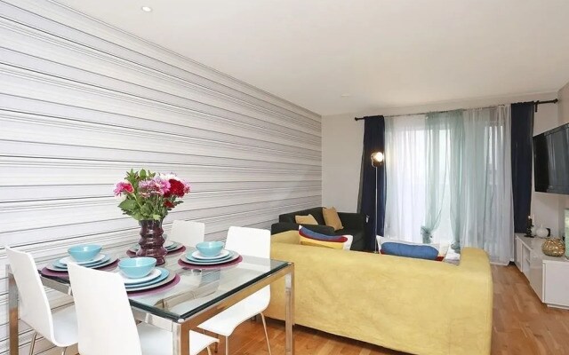 Deluxe Tower Bridge Apartment