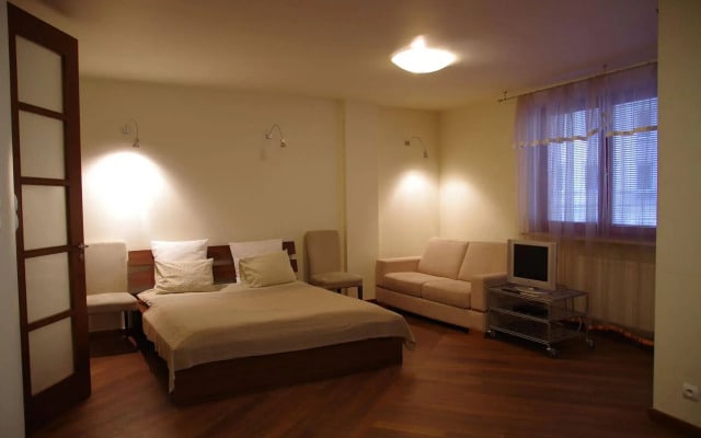 Szucha Apartment