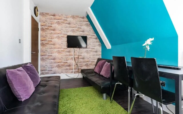 London Homes - Aldgate Flats