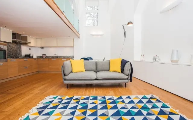 Spacious 2 Bedroom in Clapham