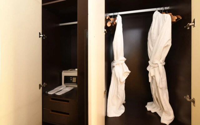 Отель Ansen Suites