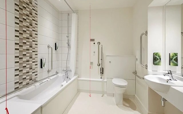 Premier Inn M4/j4