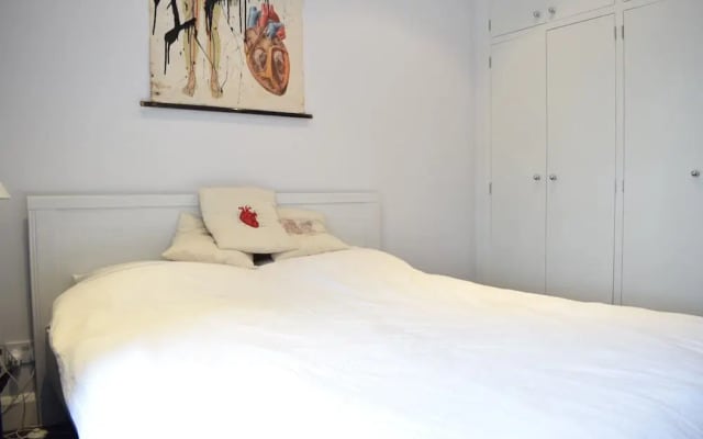 1 Bedroom Notting Hill Apartment