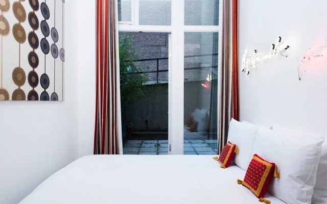 Sleek, Stylish 2BR Home in Shoreditch