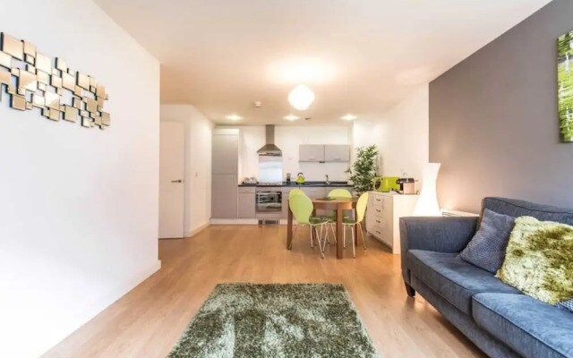 Modern 1kb, 1DB Apt - Salford Quays