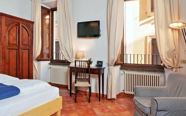 Palazzo Olivia - Palazzo Leutari