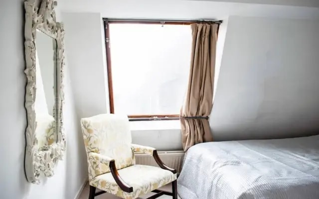 Bright & Cosy 2 Bed Apartment in Notting Hill