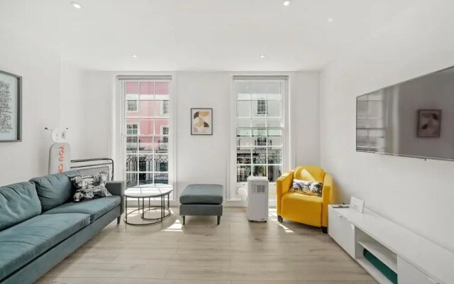 Flat 1 Beauchamp Place