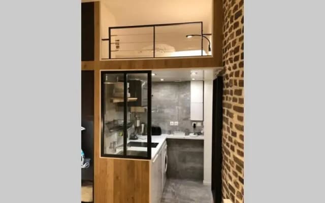 Studio Cinq Diamants, Neuf Tout Equipe