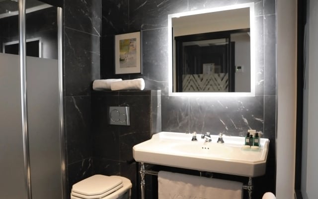 Mom’Art Hotel