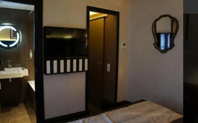 Tonic Hotel Saint-German