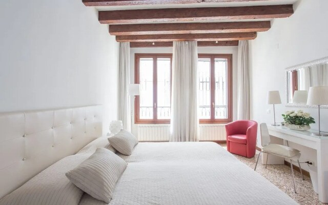 Venezia - Calle della Regina 752b