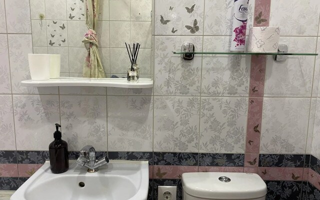 Romlex Apartments (Ромлекс) на улице Сидора Путилова 45