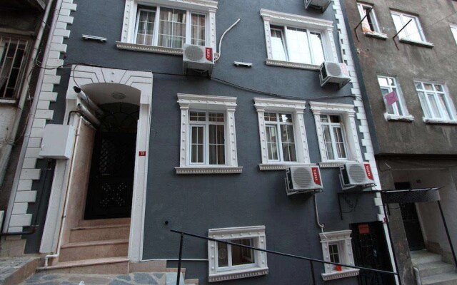 Nicoleport Hotel