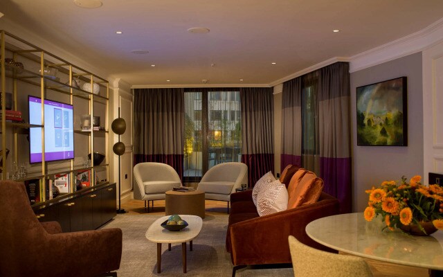 The Guardsman Hotel and Residences