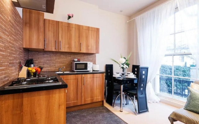 Elicia's South Kensington Apartment