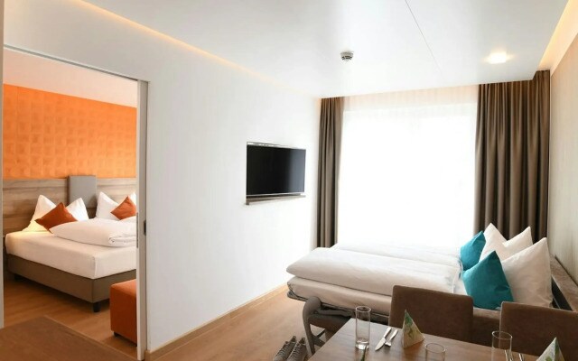 WESTSIDE Hotel Garni