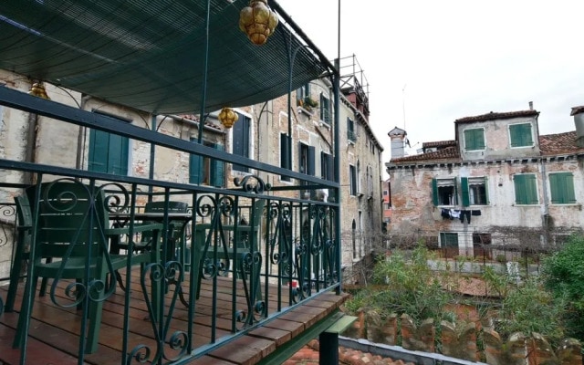 De la Pietà Apartment