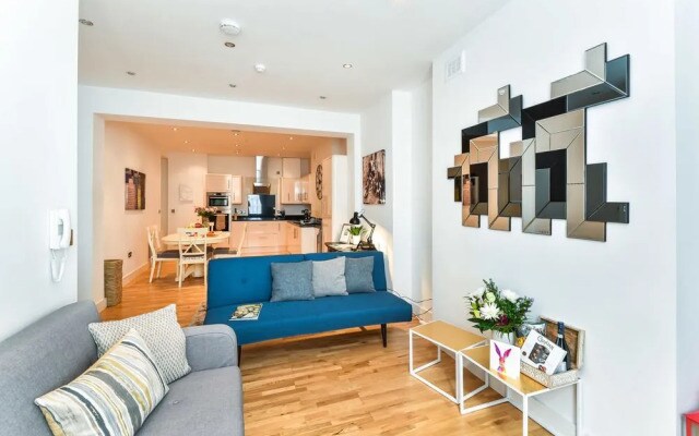 Warren Street Apartments