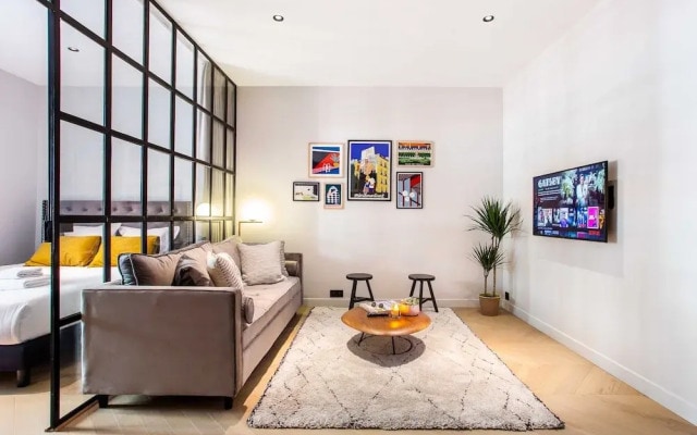 Magnificent 3br/8p Apartment - Montorgueil 1