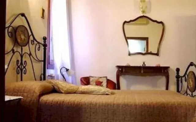 Corte Del Paradiso
