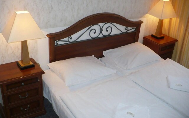 Hotel Bohemians